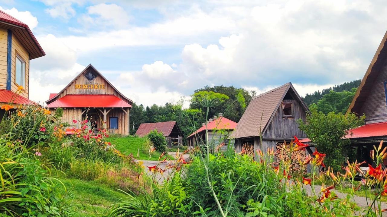 La Vieille Ferme, Ecogite Saint-Fulgence Zewnętrze zdjęcie