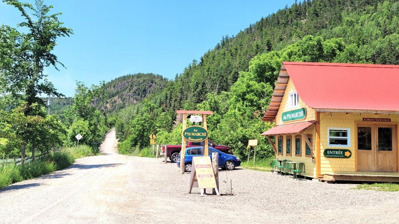 La Vieille Ferme, Ecogite Saint-Fulgence Zewnętrze zdjęcie